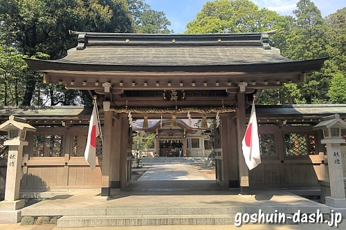 針名神社の神門