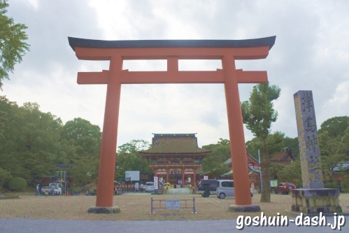 津島神社(愛知県津島市)の鳥居と楼門(東門)