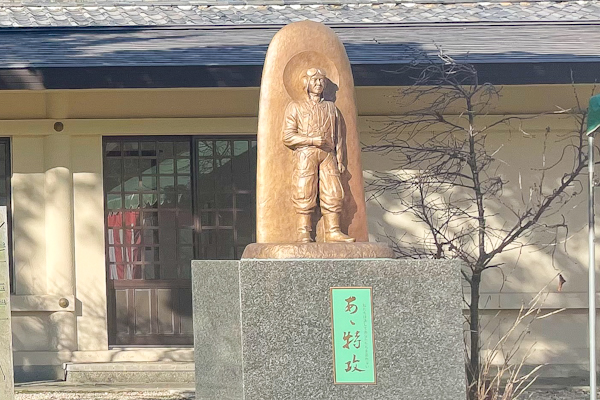 三重県護国神社(三重県津市)特攻勇士之像01