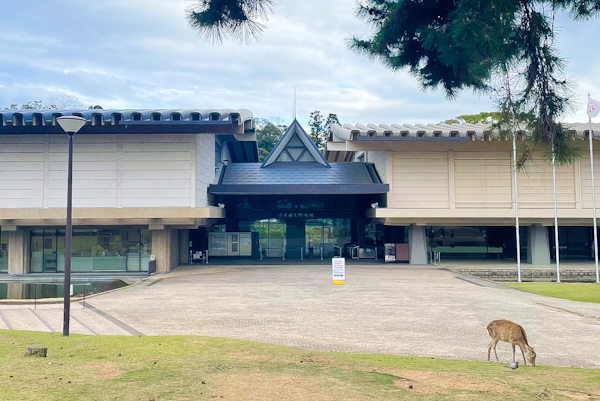 奈良国立博物館01